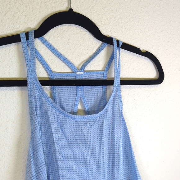 Lululemon On the Run Singlet blue Top - Picture 2 of 4